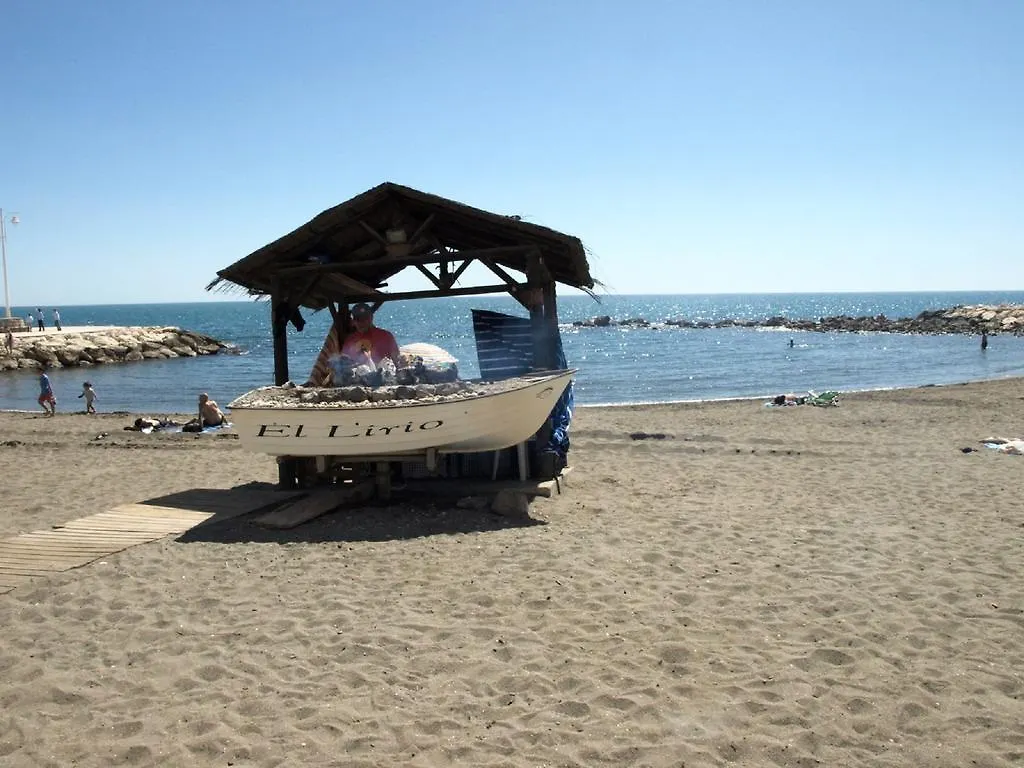 Malagaonbeach 1 - Two Bedrooms - Up To 3 People - 10 Meters Beach Malaga